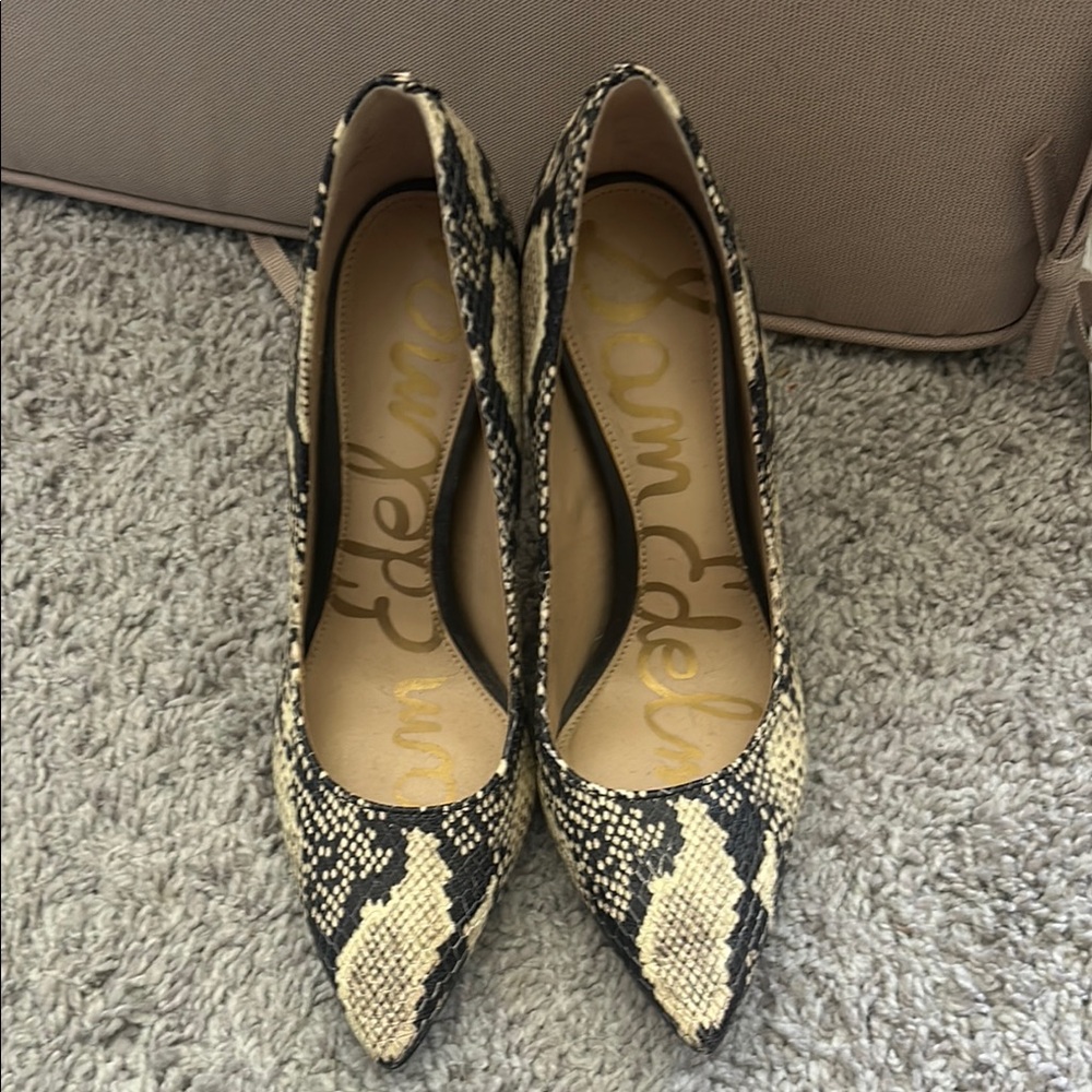 Sam Edelman Black and Cream Snake-Print Pointed-Toe Heels - Picture 2 of 6